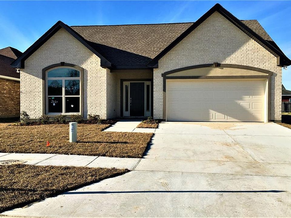 1st image of 2624 Birchwood Dr