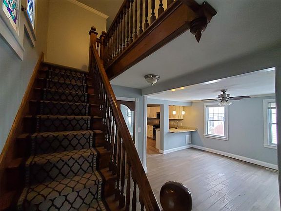 4th image of 101 Franklin St