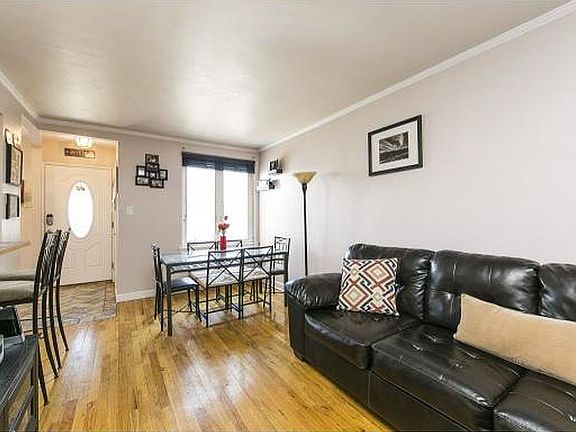 5th image of 5805 Avenue