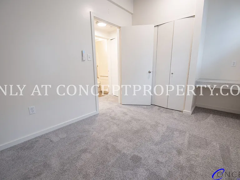 223 E 3rd Ave — Photo 28
