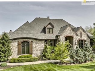 18267 Aberdeen St, Stilwell, KS 66085