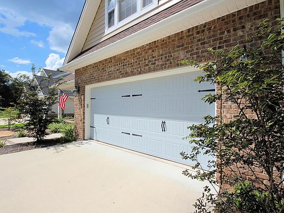 4th image of 323 Grand Oaks Dr