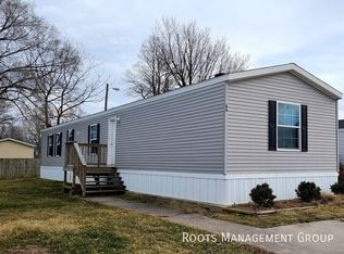 66-722 W Hunter St #66, Sullivan, IL 61951