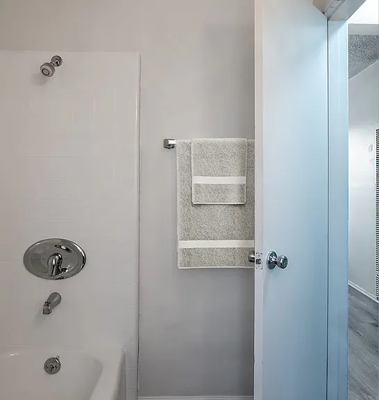 550 N Catalina Ave #5 — Photo 6