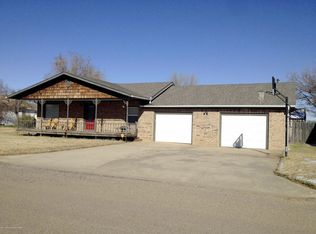 403 S Longwood Ave, Fritch, TX 79036