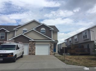 207 Pointe Ln, Raymore, MO 64083