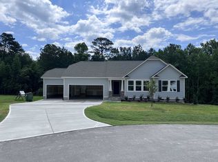 131 Apple Grove Ln, Four Oaks, NC 27524