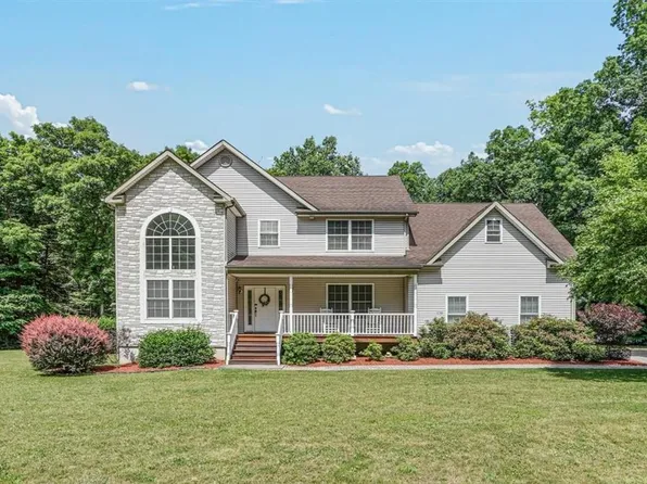 12 Pluto Lane, Modena, NY 12548