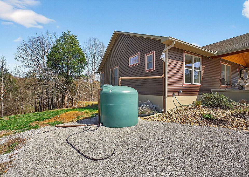 58th image of 138 Effie Allen Ln