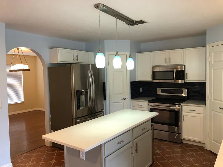 920 Vanderbilt Dr — Photo 6