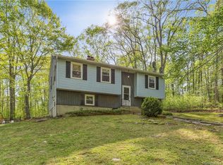 547 Brook St, Hampton, CT 06247