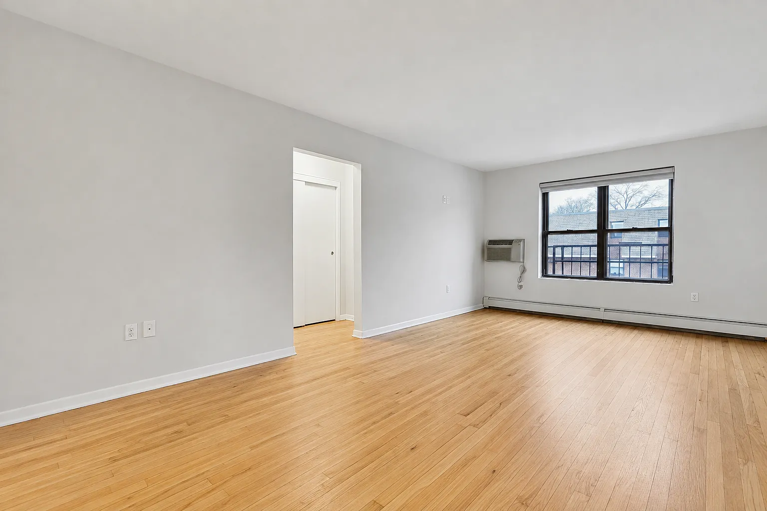 Studio, $1,675 — Photo 4
