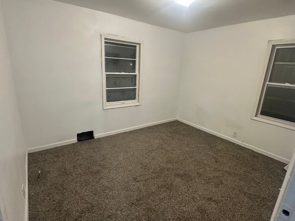 (undisclosed Address), Flint, MI 48504