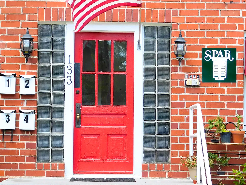 1 bed, 720 sqft, $1,050 — Photo 2