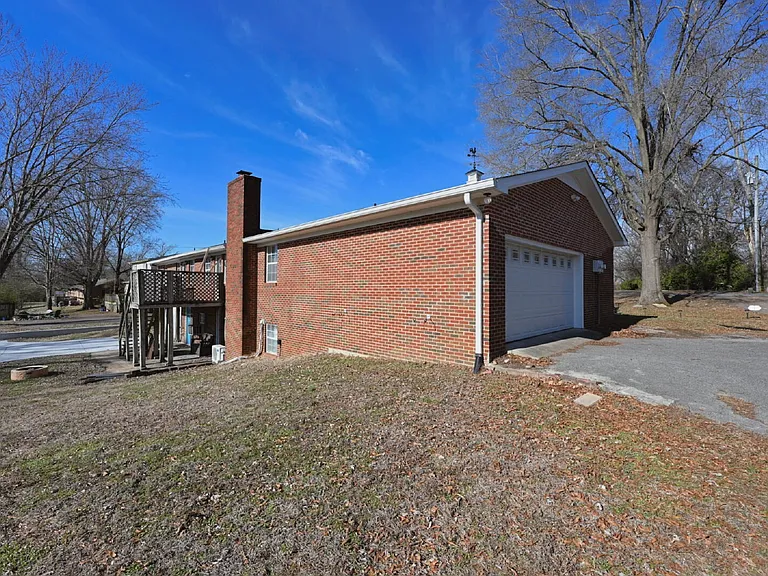 939 Sunset Dr #A — Photo 25