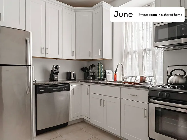 615 W 136th St #D — Photo 3