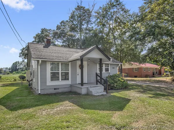 507 W 5th St, Pembroke, NC 28372