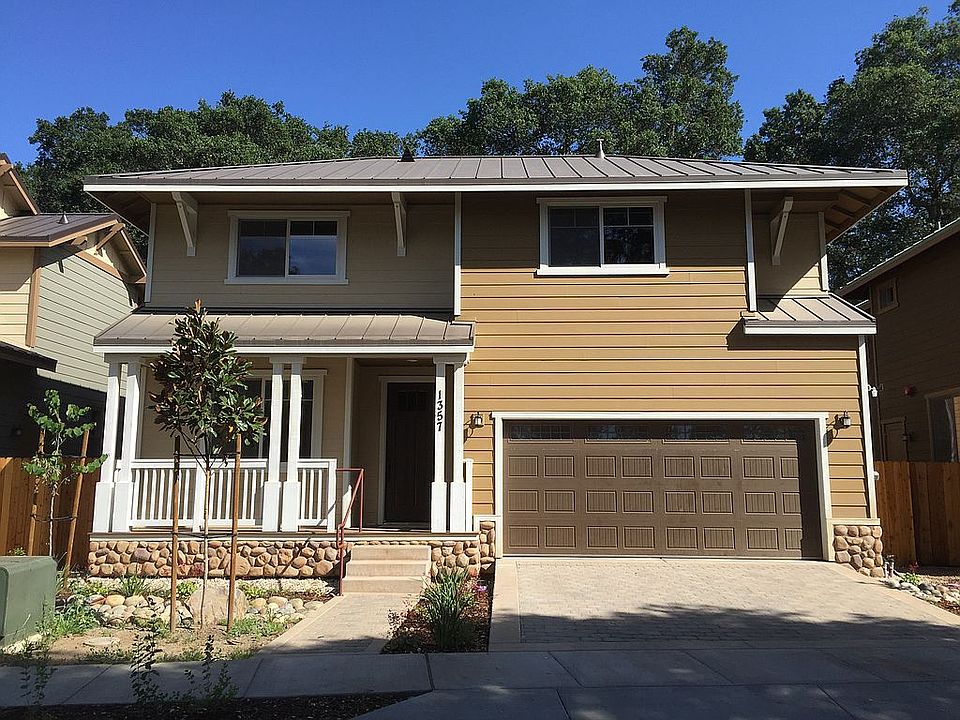1st image of 1357 Magnolia Ave
