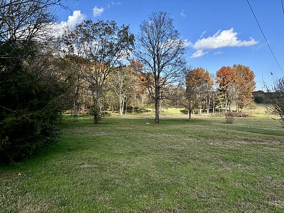 4th image of 4740 Ash Hill Rd