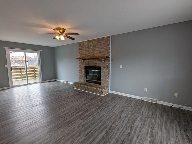 2017 Oriole Dr — Photo 2