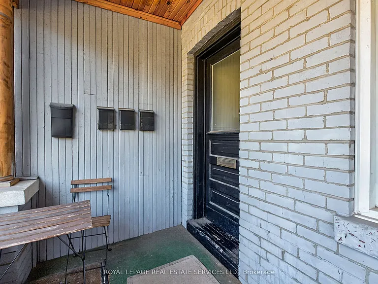 673 Woodbine Ave #2 — Photo 4