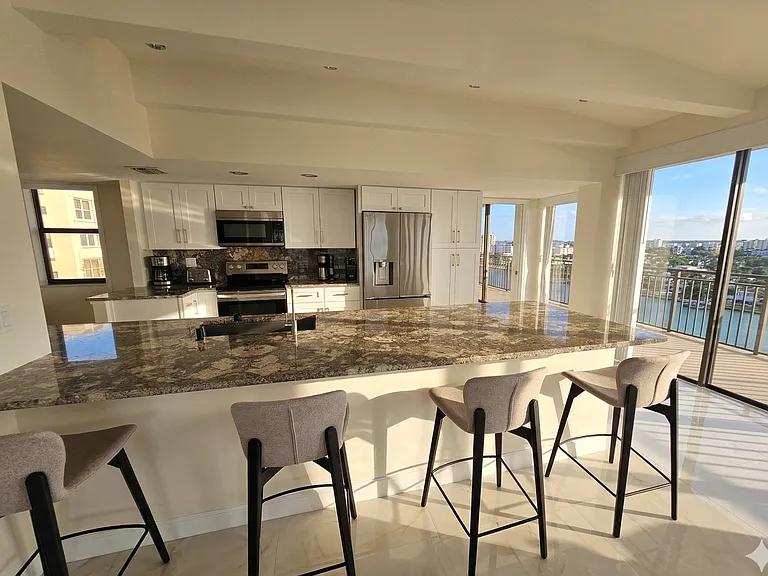 7600 Bayshore Dr — Photo 7