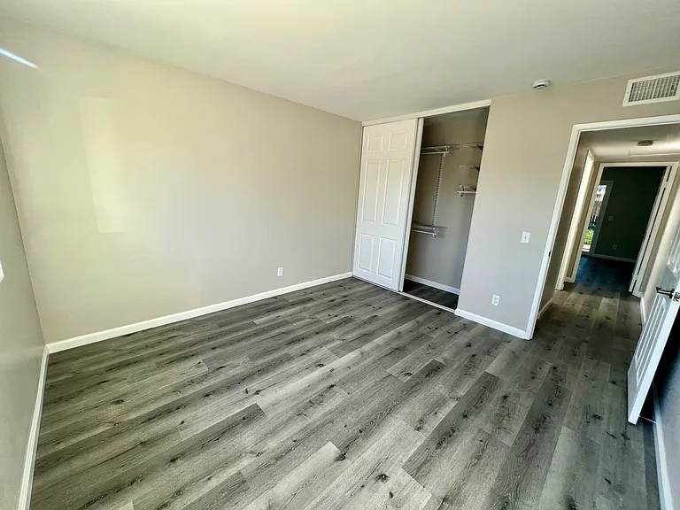 4602 Calle Del Palo — Photo 10