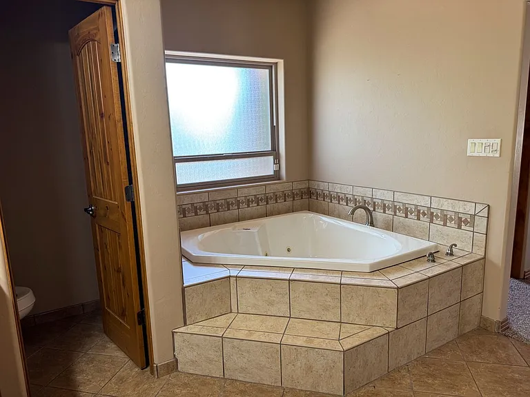 9 Jordan Ct — Photo 11