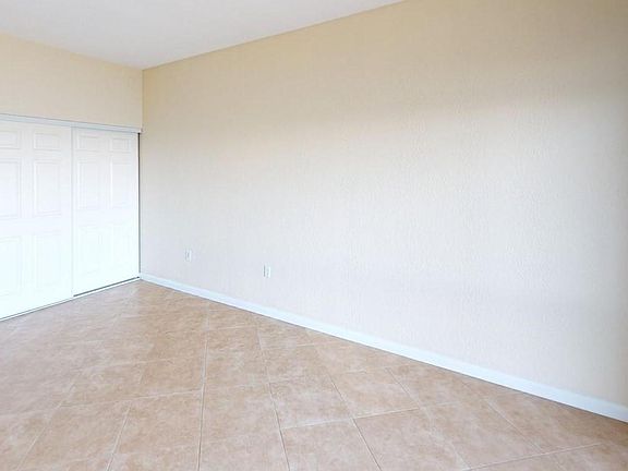 5th image of 11114 Biscayne Blvd