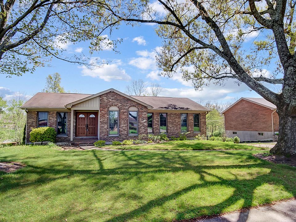 1st image of 8866 Valley Circle Dr