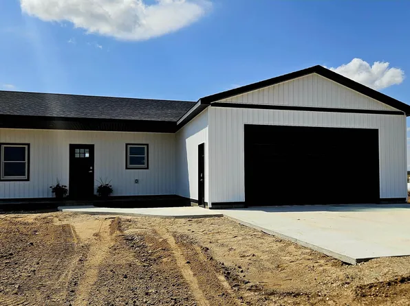 881 N Winn Rd, Mount Pleasant, MI 48858