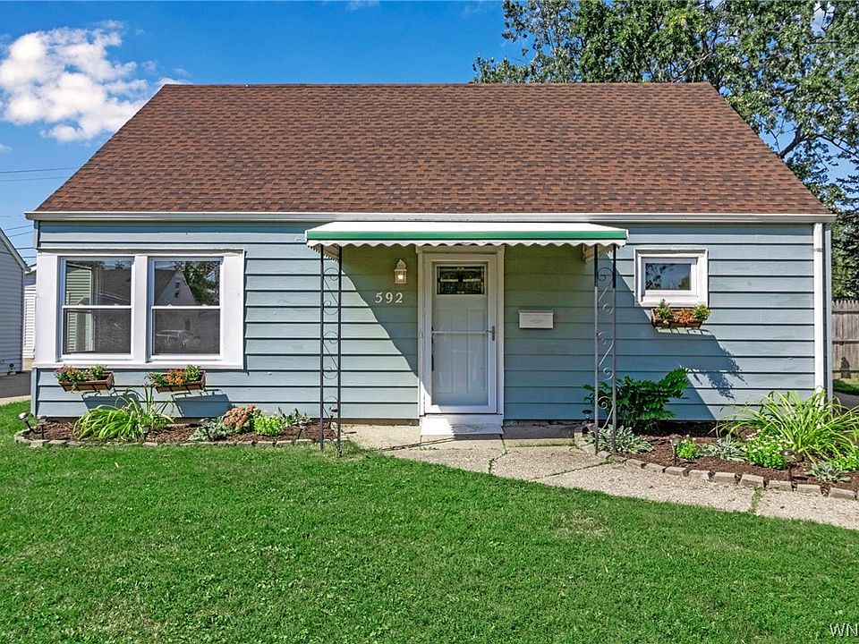 1st image of 592 Loretta St