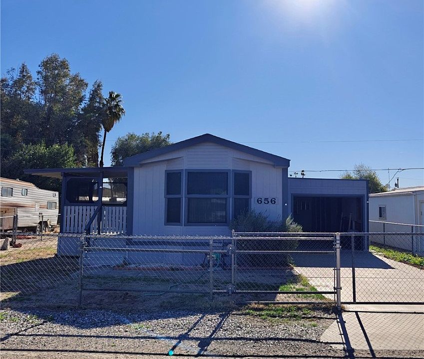 1st image of 656 E Gordon Drive
