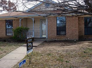 5800 Storm Dr, Watauga, TX 76148