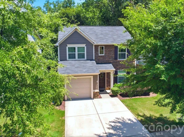 1829 Evergreen Dr, Charlotte, NC 28208