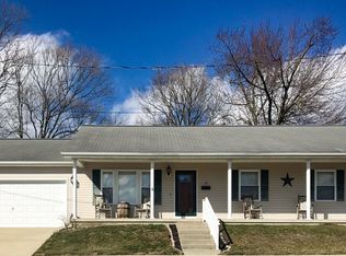 11 Wayne St, Versailles, OH 45380