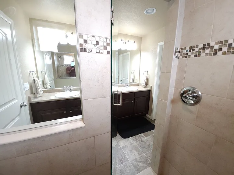 8392 Longleaf Ln — Photo 17