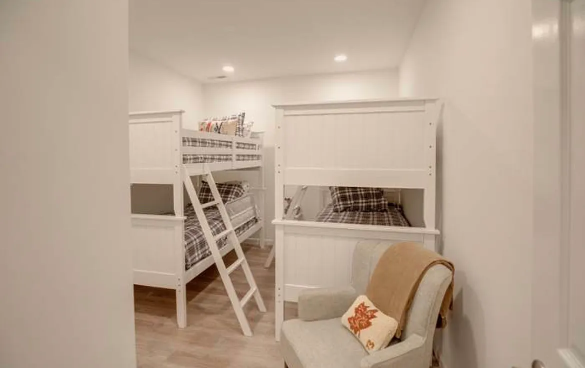 3 bed, 1490 sqft, $3,000 — Photo 2