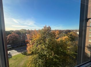 189-04 64th Ave #9A, Fresh Meadows, NY 11365