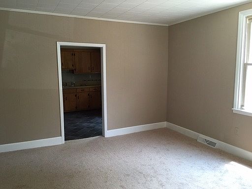 2nd image of 104 S Dalton St