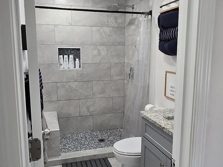 606 W Lake Ave NW — Photo 19