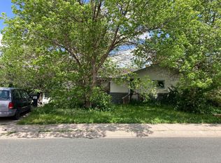 507 W 32nd St, Scottsbluff, NE 69361