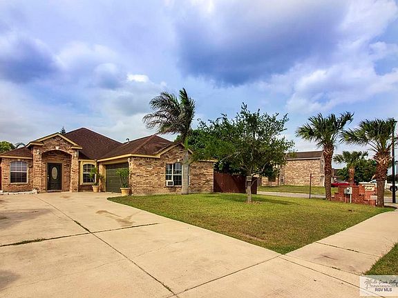 2nd image of 2689 Seville Blvd