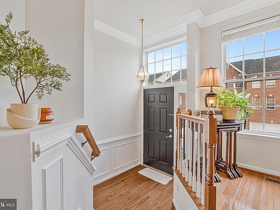 2nd image of 43035 Rundle Ter