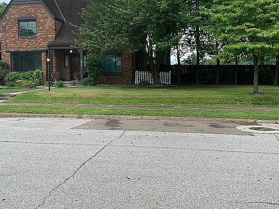 2nd image of 1516 15th St