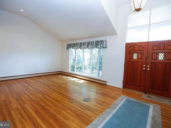 4th image of 1741 Josie Ln