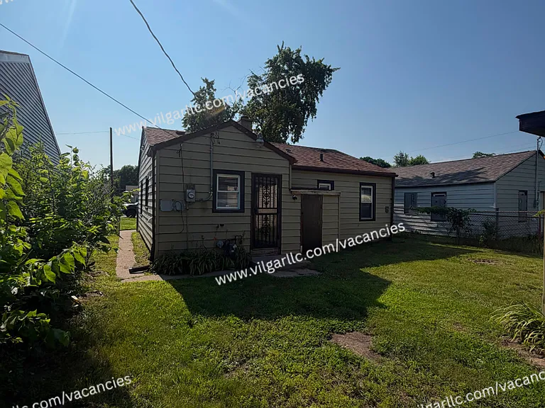 727 Mount St — Photo 3