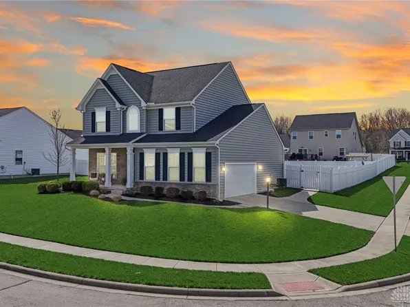 73 Cascade Dr, Fairborn, OH 45324