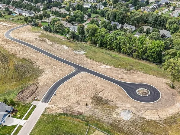 122 William Grace Way, Maumee, OH 43537