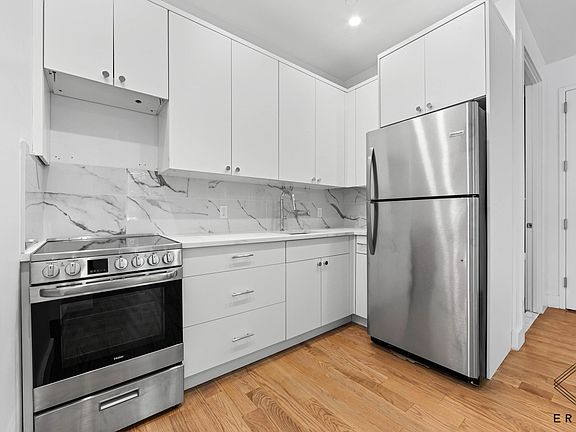 2nd image of 3301 Newkirk Ave #1R